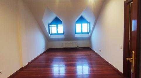 Foto 2 de Piso en venta en Sarón - Av Justina Berdia, 1, Santa María de Cayón, Cantabria