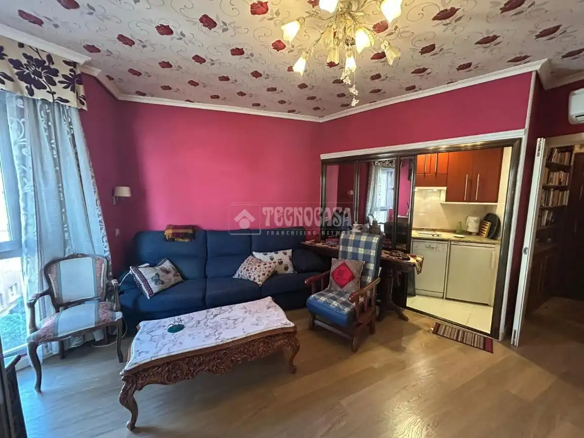 Living room of Flat for sale in Madrid  with Heating and Community pool