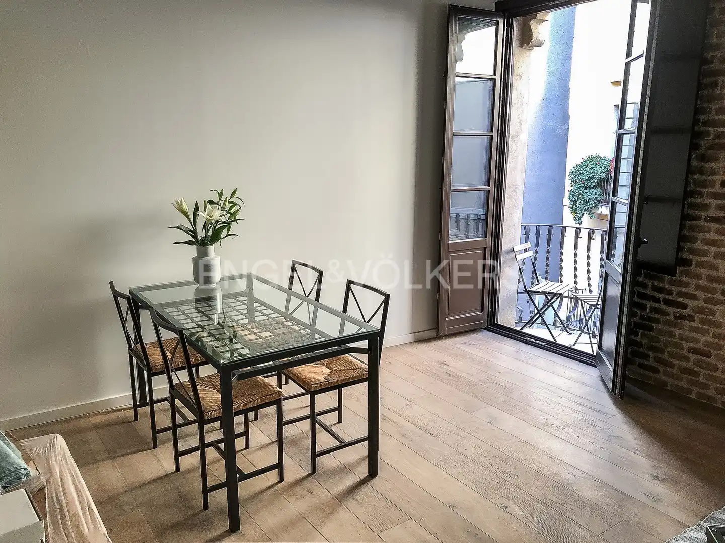 Esszimmer von Wohnung zum Verkauf in Barcelona mit Klimaanlage, Heizung und Privatgarten