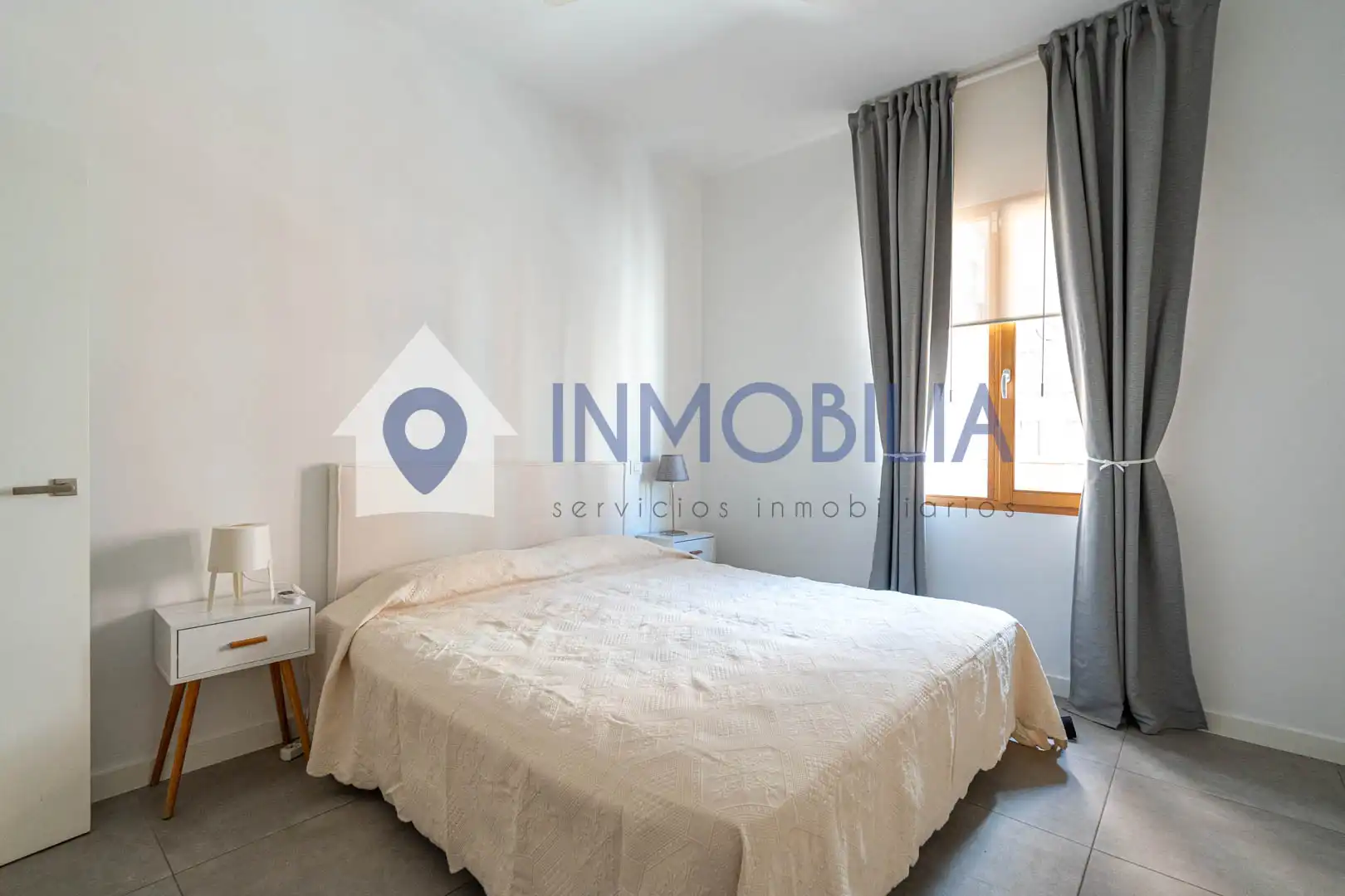 Habitación de Piso en venta en Madrid con Aire acondicionado y Calefacción