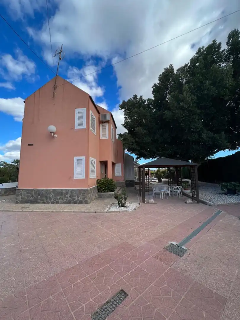 Exterior view of Houses for sale in Elche / Elx  with Heating, Terrace and Storage room