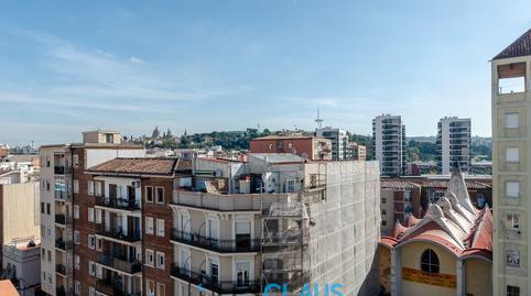 Foto 3 de Ático en venta en Carrer de la Constitució, La Bordeta,  Barcelona Capital