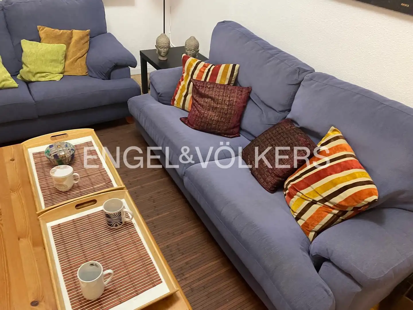 Living room of Flat for rent in Madrid  with Air Conditioner, Heating and Parquet flooring