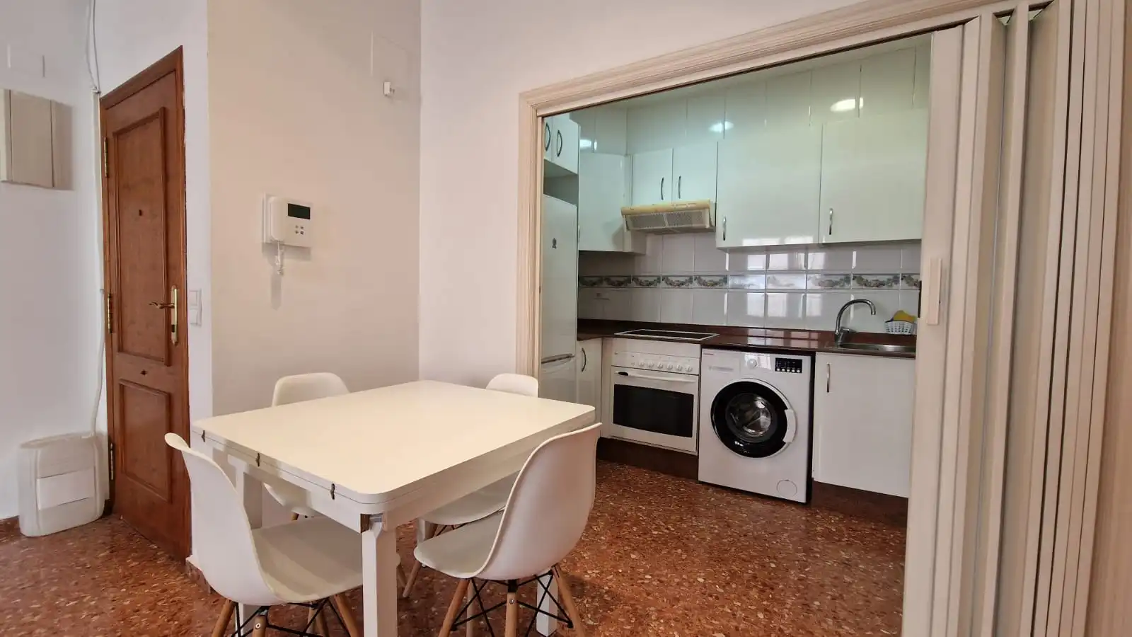 Flat with terrace to rent in Calle VINATEA, imagen 14