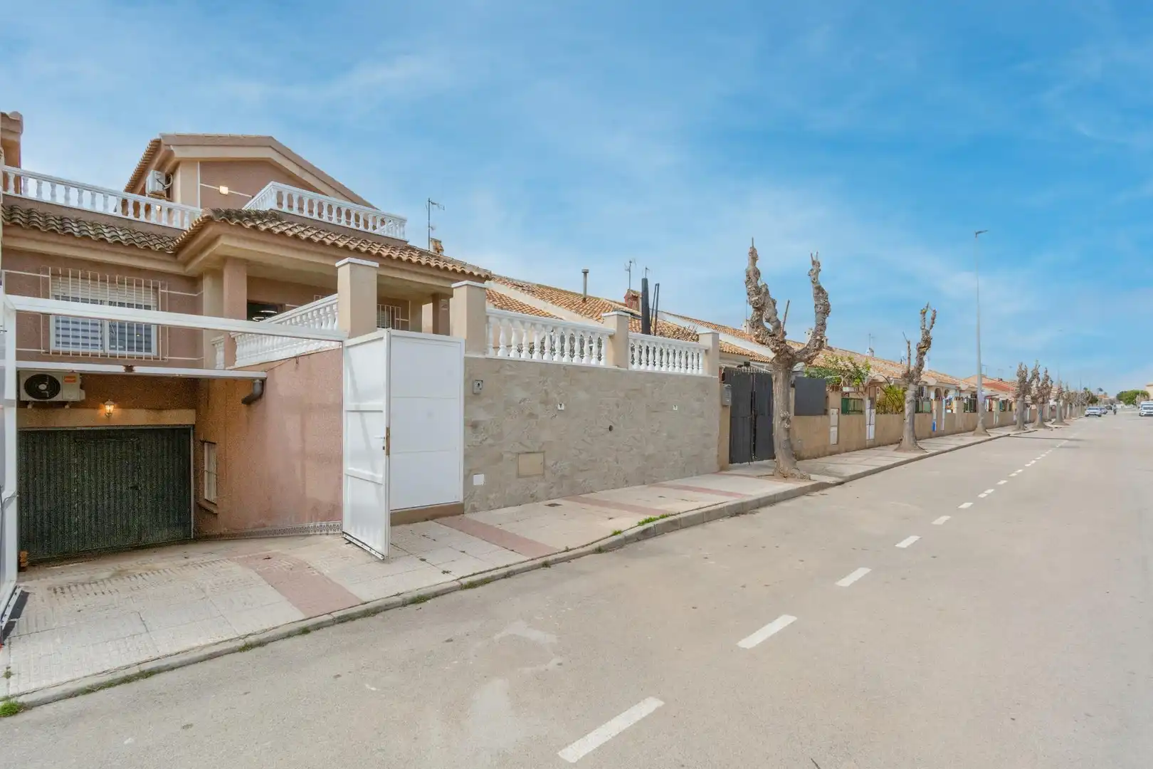 Exterior view of Houses for sale in Los Alcázares  with Air Conditioner, Heating and Private garden
