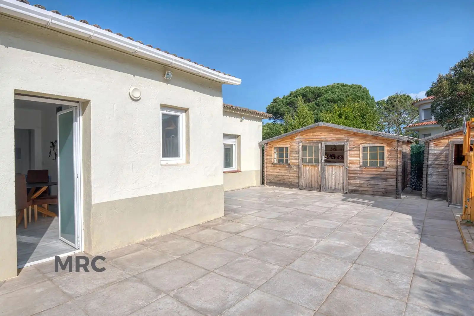 Vista exterior de Casa o xalet en venda en Llagostera amb Aire condicionat, Terrassa i Alarma