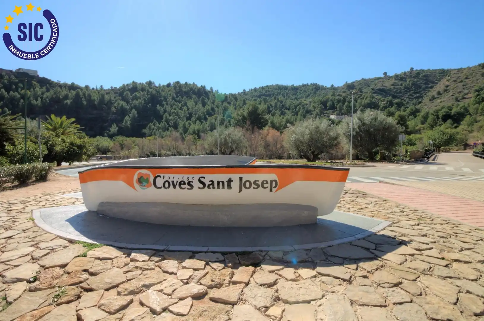 Vista exterior de Garatge en venda en La Vall d'Uixó