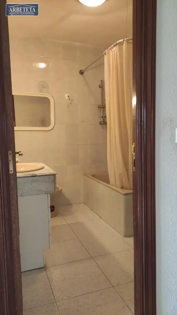 Baño de Finca rústica en venta en Sacecorbo con Calefacción, Terraza y Balcón