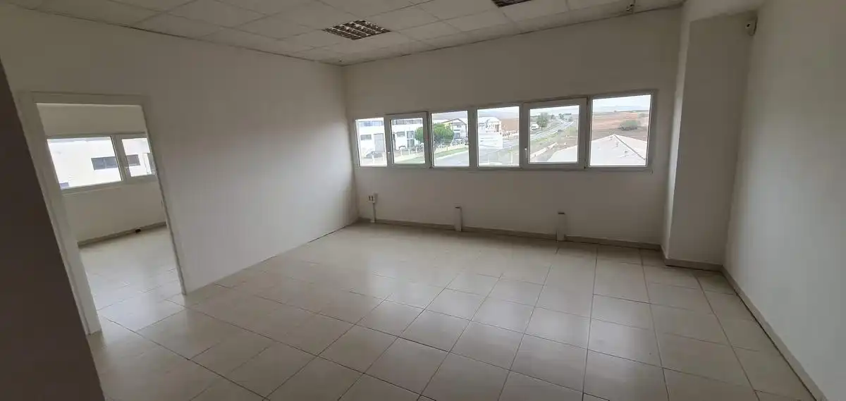 Nau industrial en venda en Torrelaguna