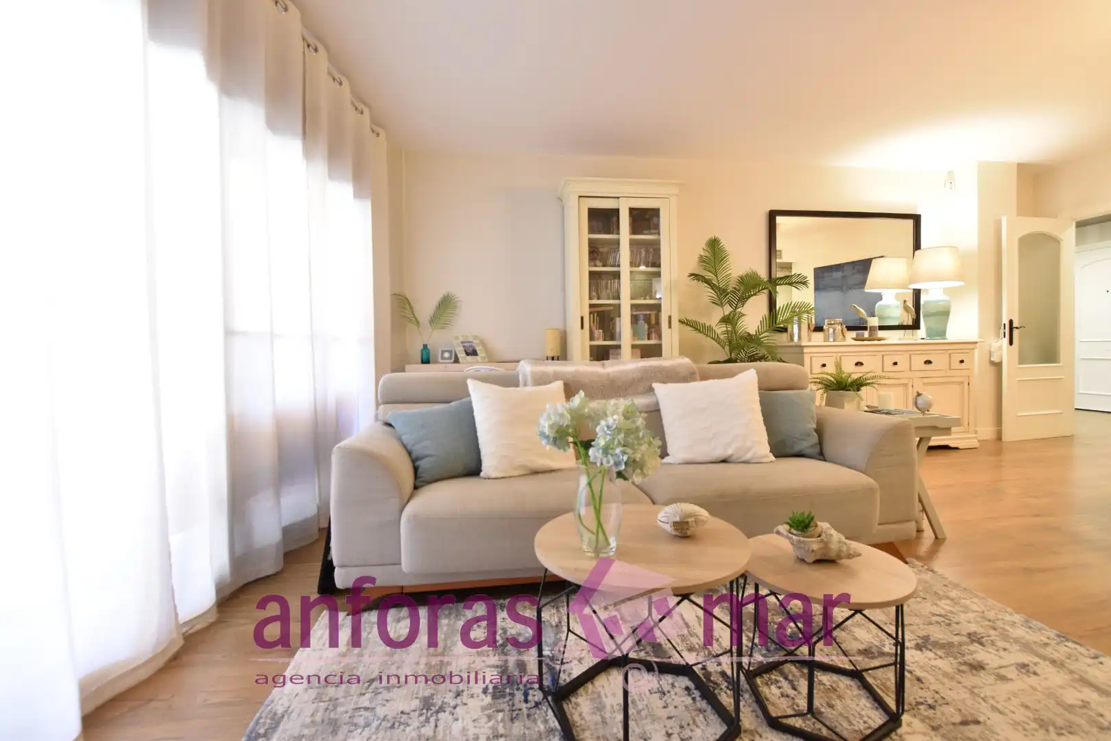 Sala de estar de Piso en venta en Torredembarra con Aire acondicionado, Calefacción y Terraza