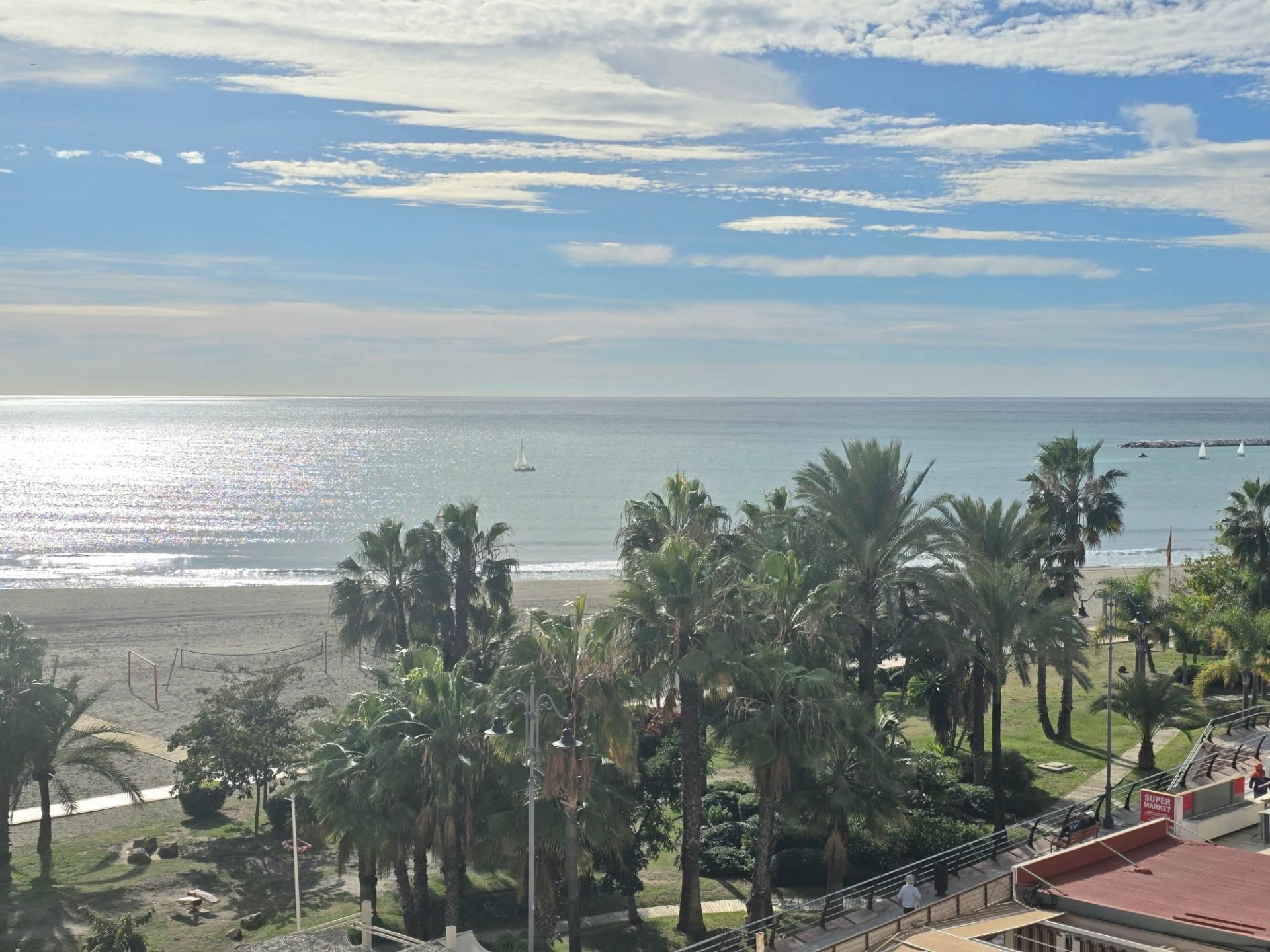 Vista exterior de Estudi en venda en Benalmádena amb Terrassa