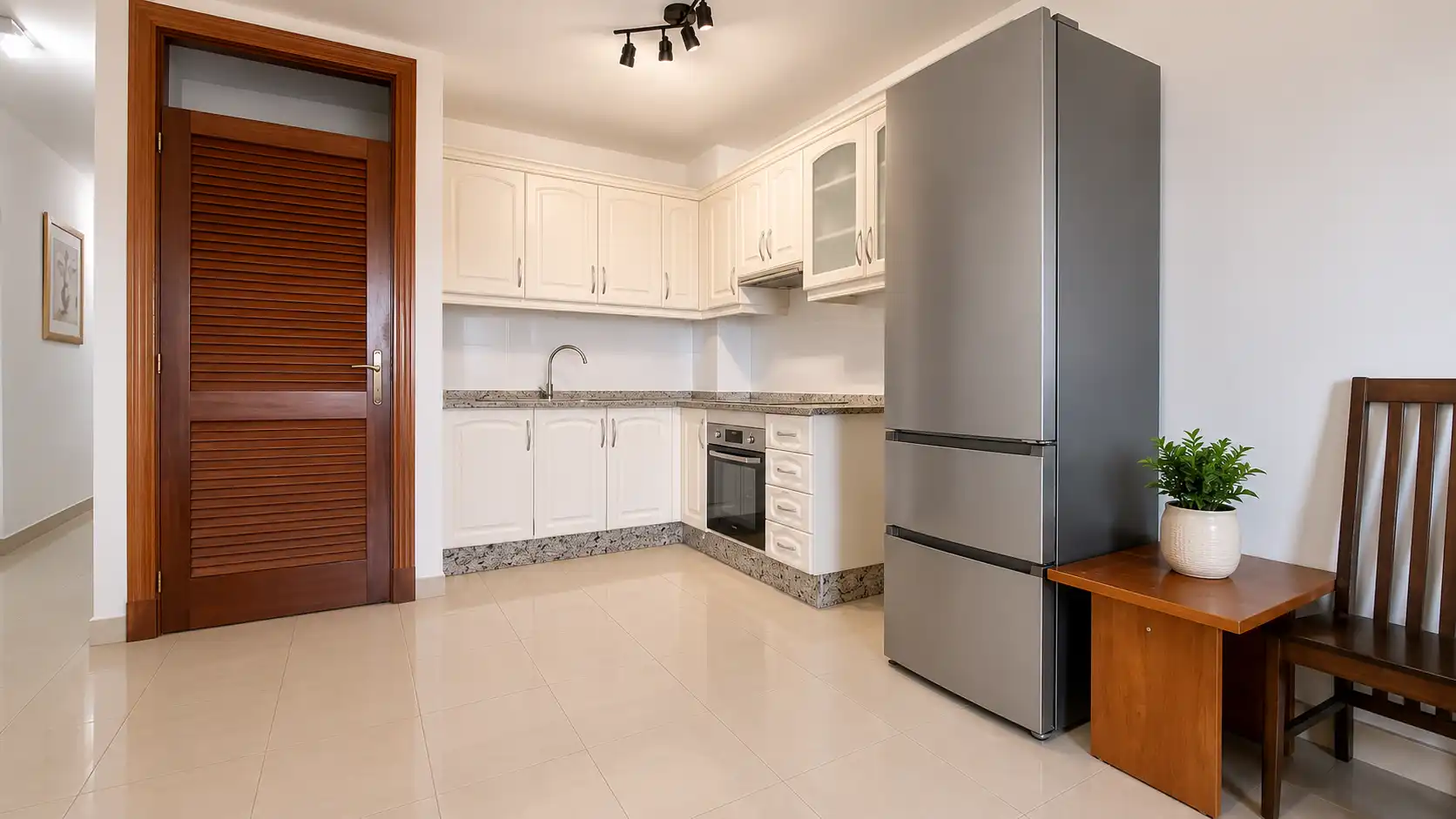 Appartement compact avec piscine à vendre à Callao Salvaje - Playa Paraíso, imagen 8