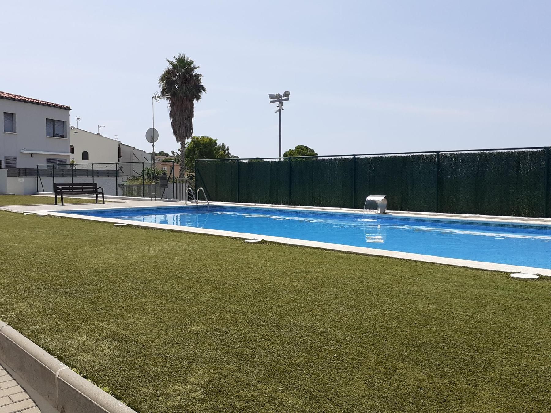 Swimming pool of House or chalet for sale in Roda de Berà