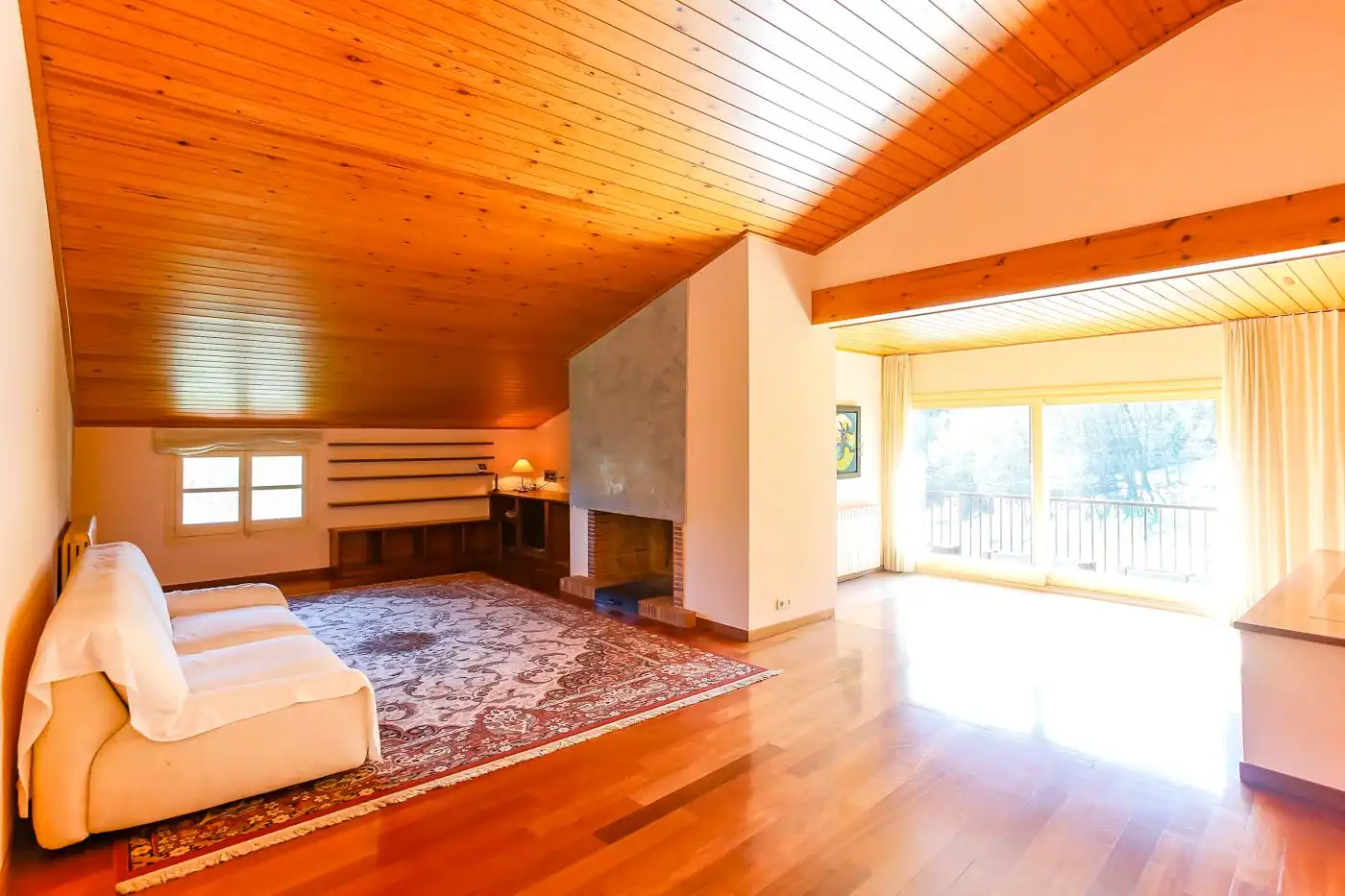 Sala de estar de Finca rústica en venta en Olot con Calefacción, Jardín privado y Terraza