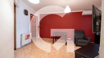 Living room of Flat for sale in Santa Coloma de Gramenet  with Air Conditioner, Furnished and Oven