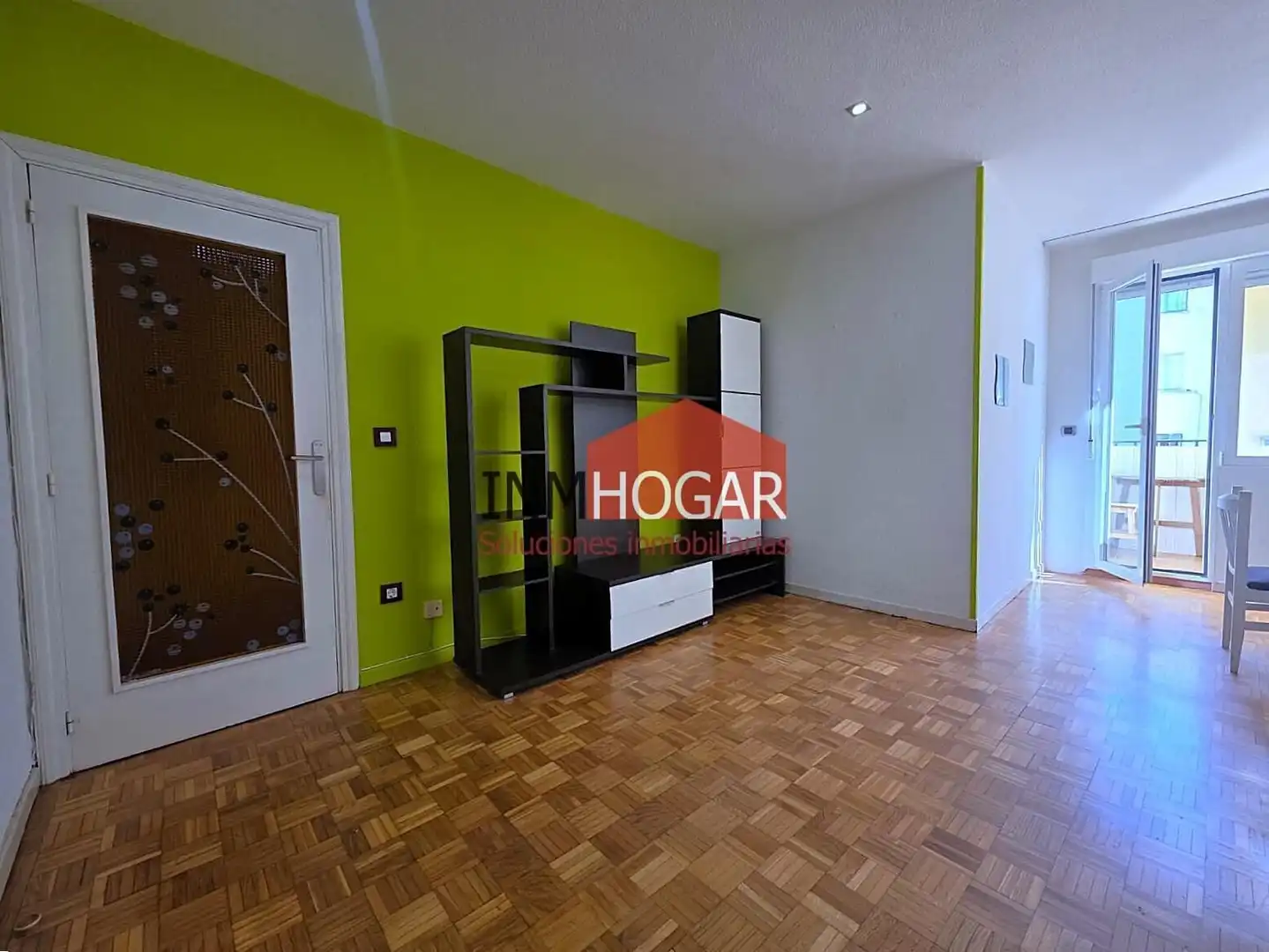 Sala de estar de Piso en venta en Ávila con Calefacción, Parquet y Balcón