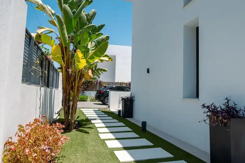 Exterior view of Houses for rent in Estepona  with Air Conditioner, Heating and Private garden