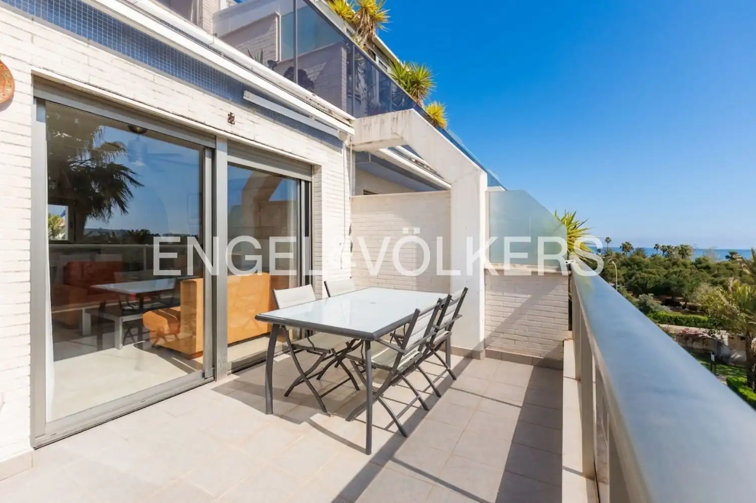 Terraza de Ático en venta en Dénia con Aire acondicionado, Calefacción y Jardín privado