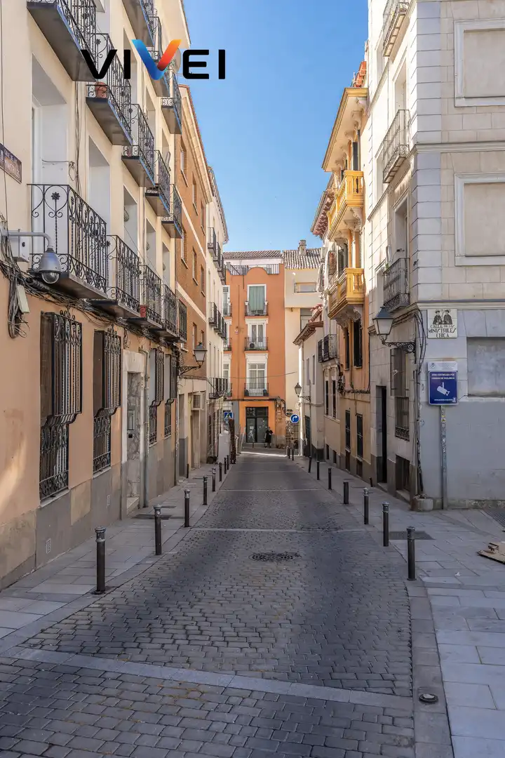 Vista exterior de Piso en venta en Madrid con Calefacción y Balcón