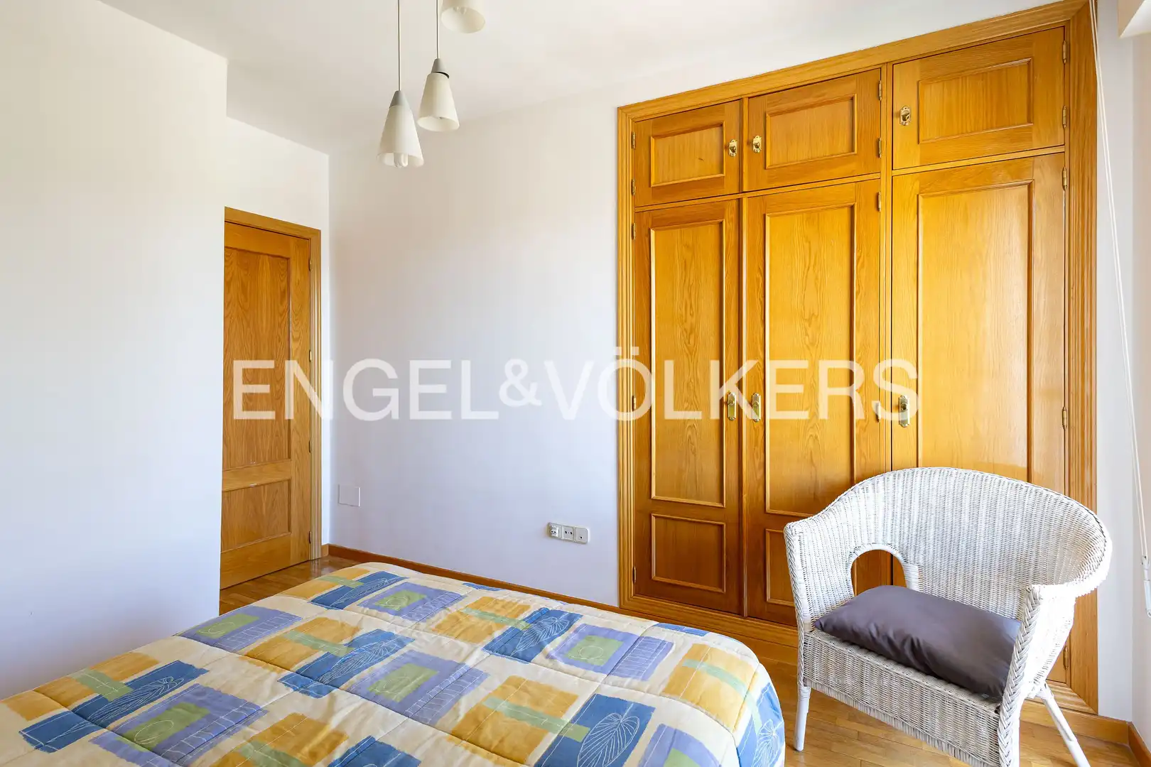 Habitación de Casa o chalet en venta en Pozuelo de Alarcón con Calefacción, Terraza y Trastero