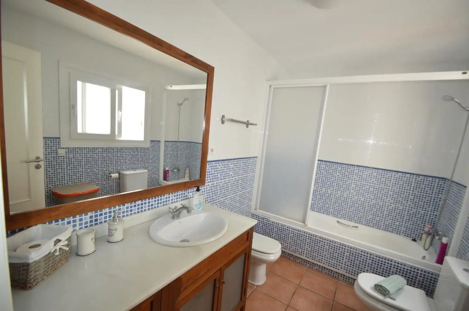 Badezimmer von Country house zum Verkauf in Vinaròs mit Klimaanlage, Heizung und Terrasse