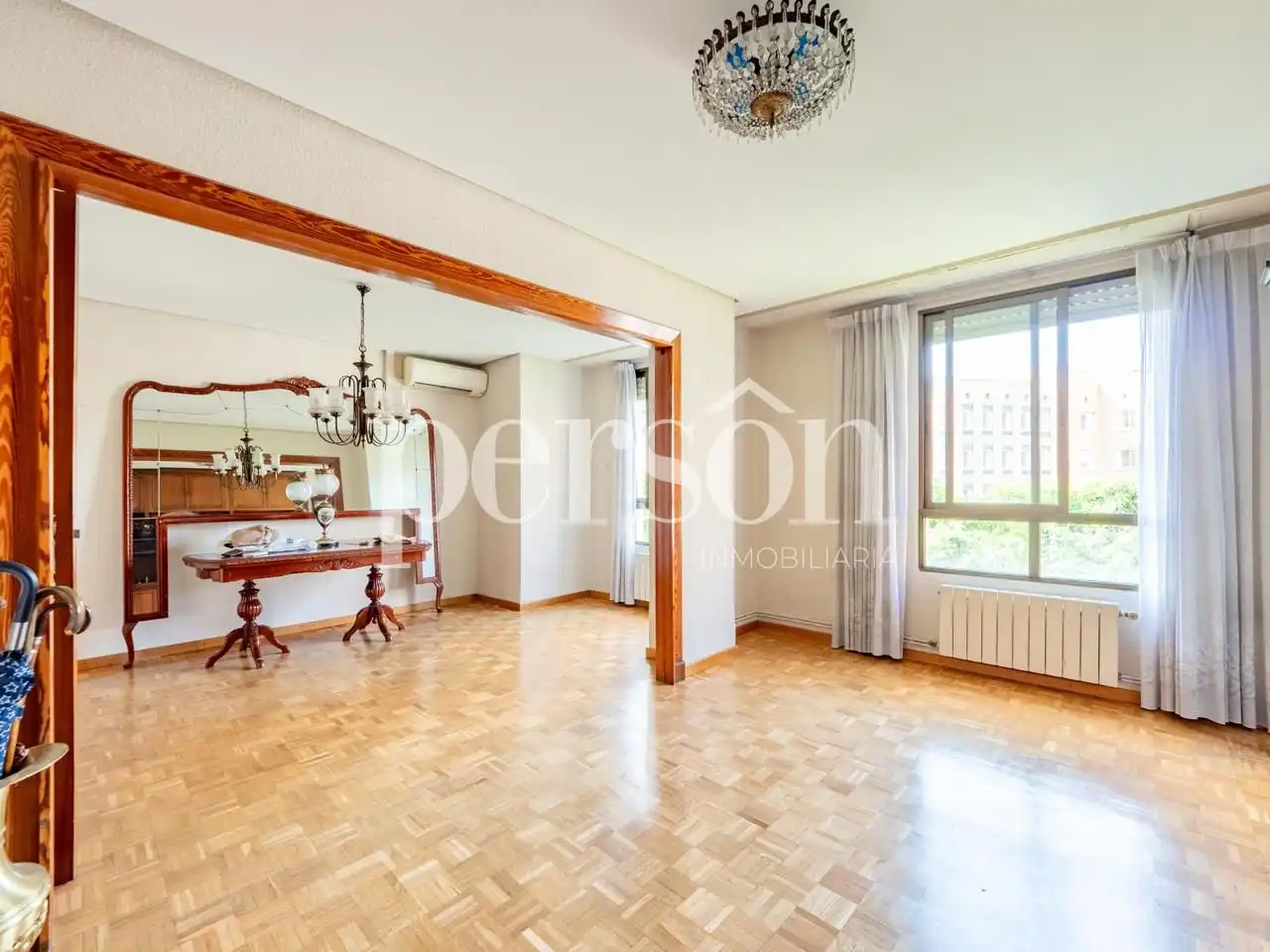 Living room of Flat for sale in Valencia  with Air Conditioner, Heating and Balcony