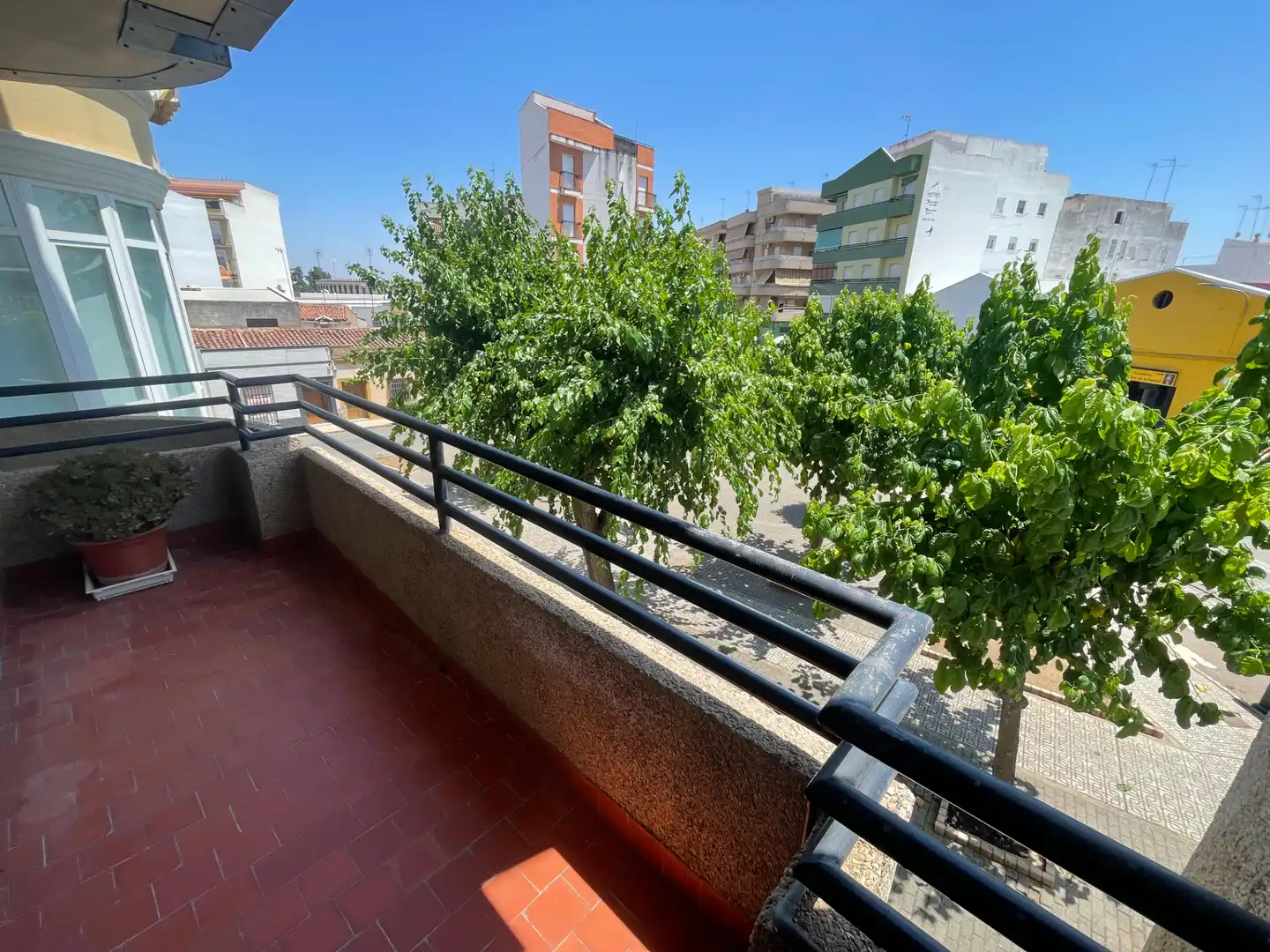 Exterior view of Flat for rent in Almendralejo  with Air Conditioner, Furnished and Washing machine