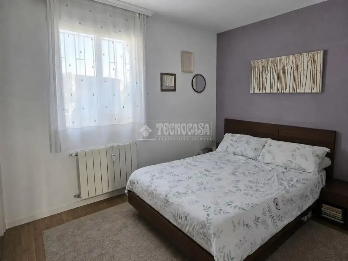 Bedroom of Attic for sale in Madrid  with Air Conditioner, Heating and Terrace