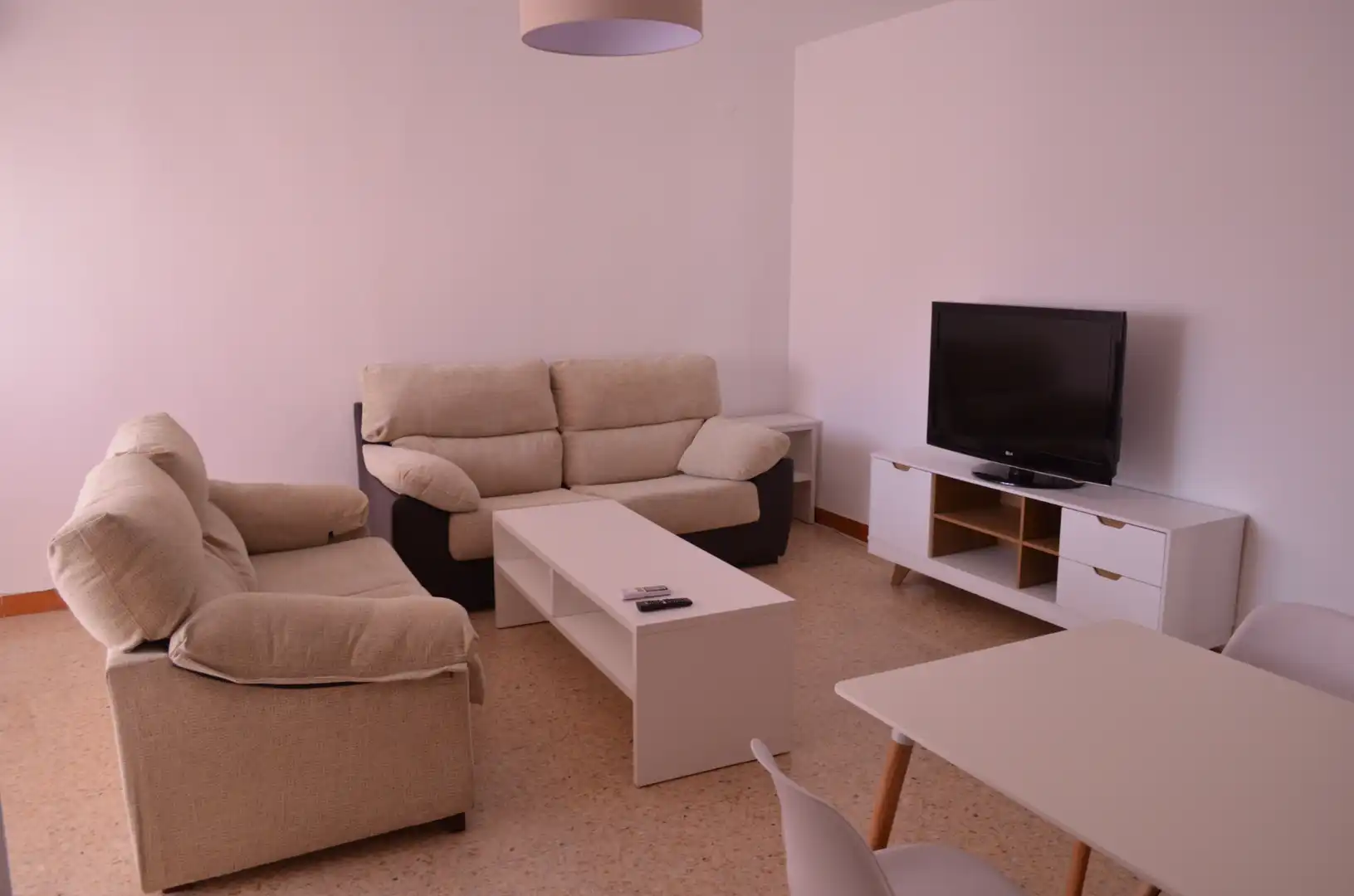 Sala d'estar de Pis de lloguer en Plasencia amb Aire condicionat, Calefacció i Terrassa