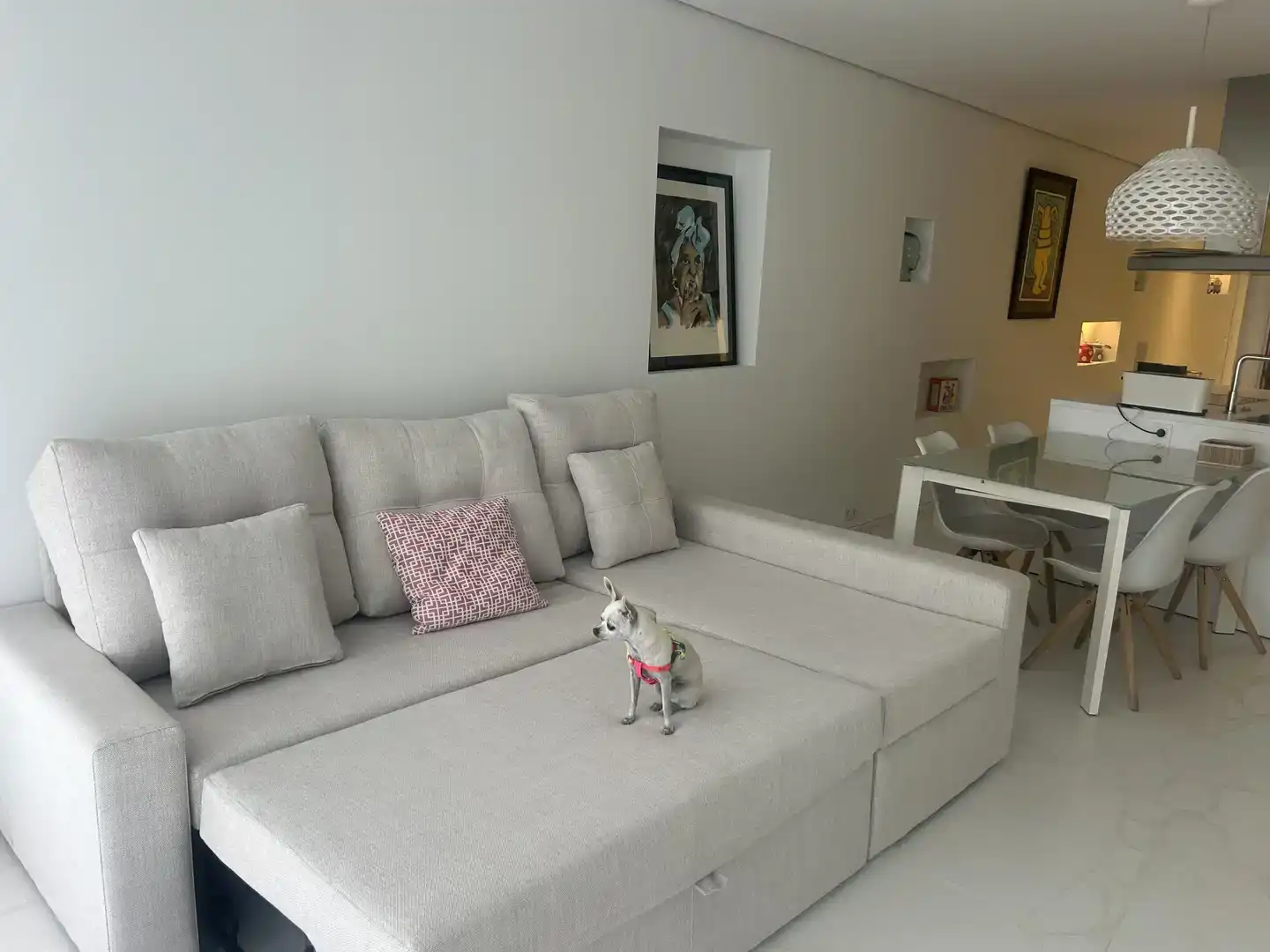 Wohnzimmer von Wohnungen zur Miete in Eivissa mit Klimaanlage, Schwimmbad und Balkon