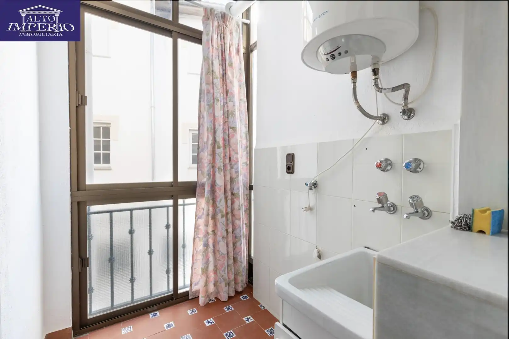 Habitación de Piso en venta en Güéjar Sierra con Terraza, Trastero y Balcón