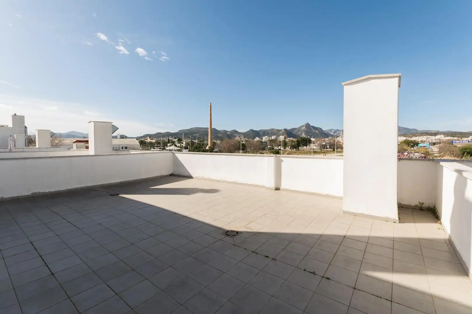 Terraza de Oficina de alquiler en Gandia con Aire acondicionado, Calefacción y Terraza