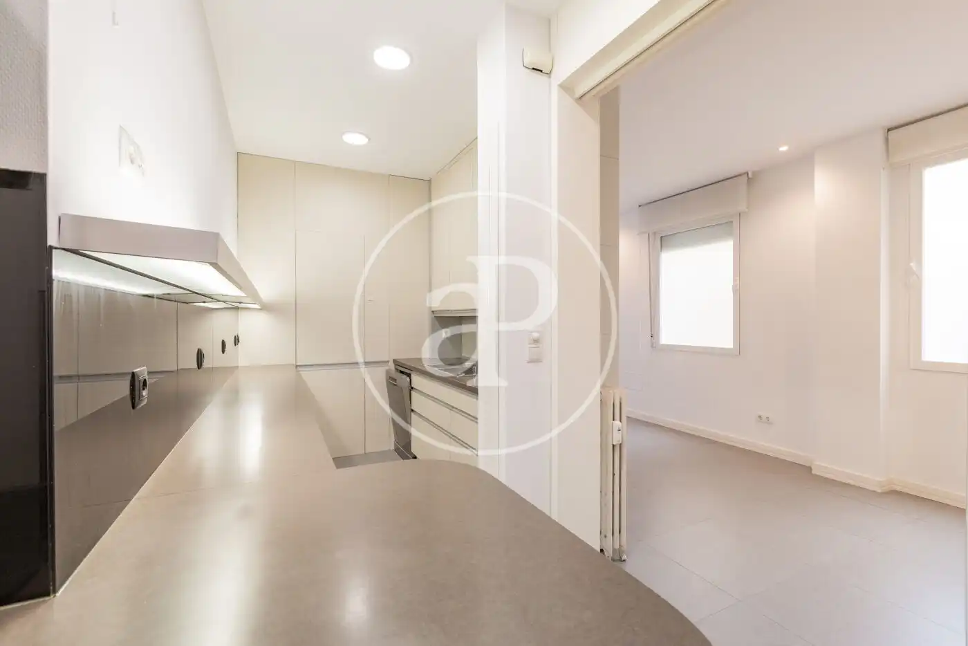 Cocina de Piso de alquiler en Madrid con Aire acondicionado, Calefacción y Balcón