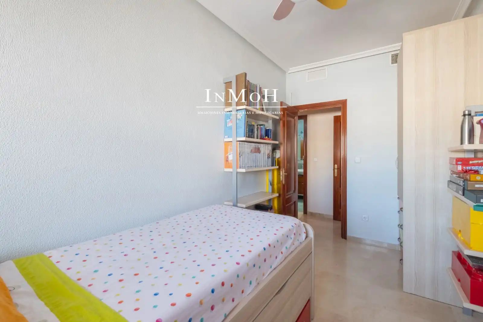 Wohnung zum Verkauf in Cádiz mit Klimaanlage, Heizung und Terrasse