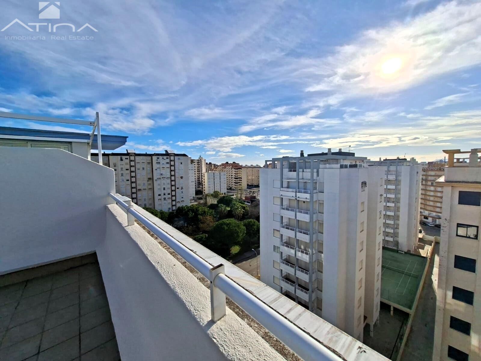 Vista exterior de Apartamento en venta en Gandia con Terraza y Piscina comunitaria