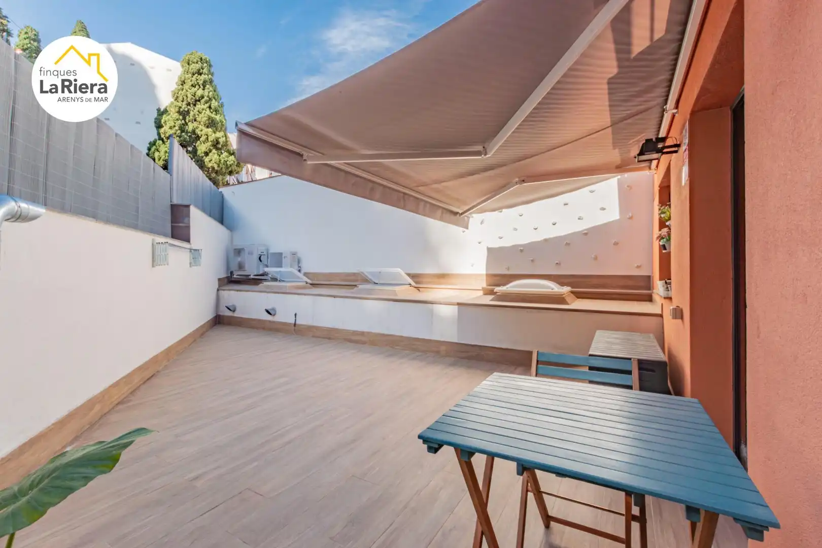 Terrasse von Maisonette zum Verkauf in Arenys de Mar mit Klimaanlage, Terrasse und Möbliert