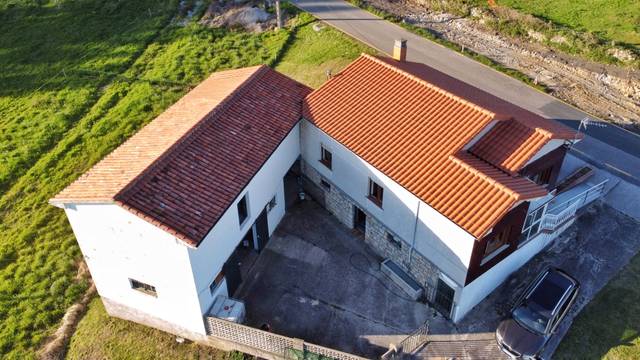 Casa-chalet en Venta en Cudón - CALLE VIRGEN DEL MONTE en Bárcena de Cudón - Gomazo