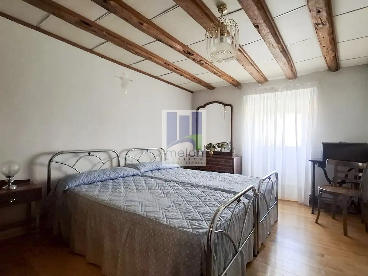 Habitación de Casa o chalet en venta en Hortigüela con Trastero