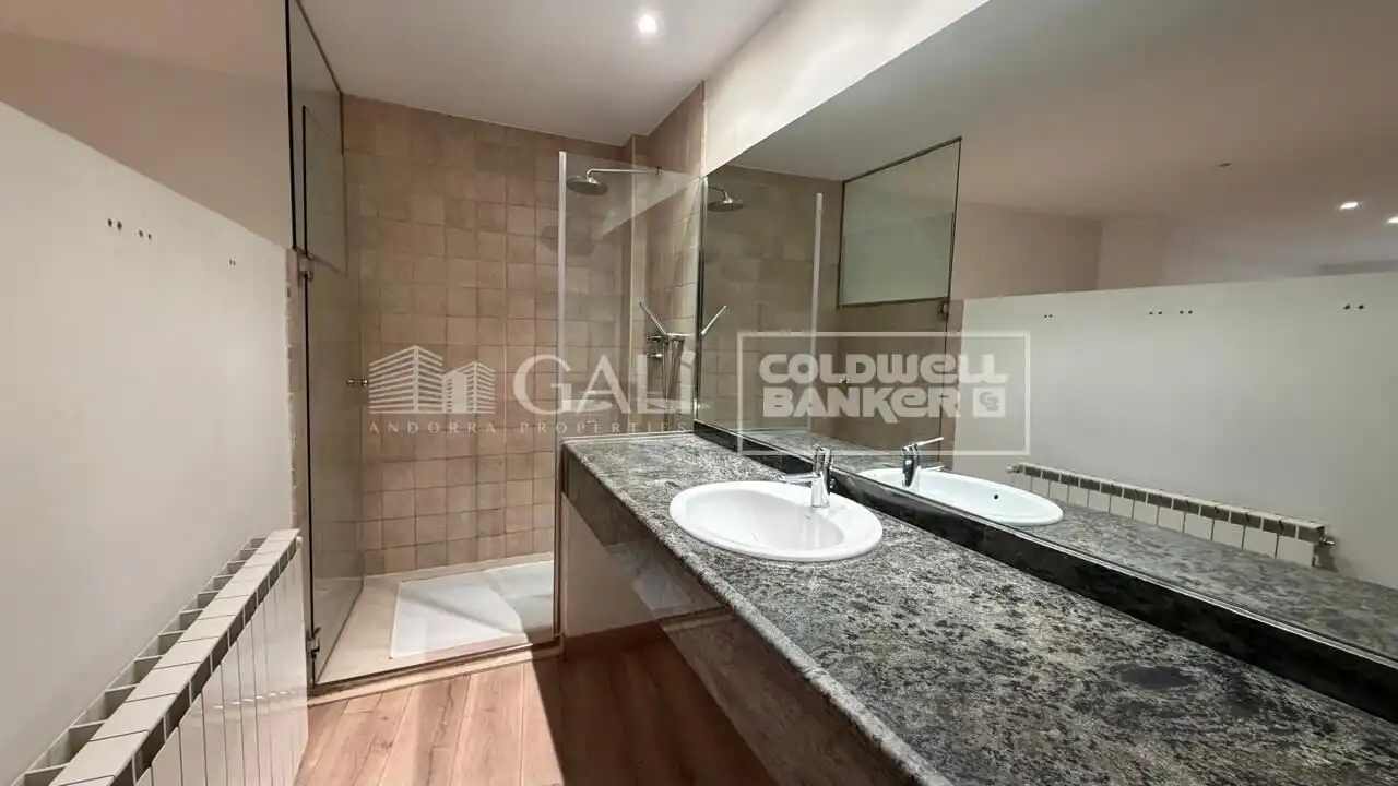 5-bedroom townhouse for sale in La Massana · 45 of 60