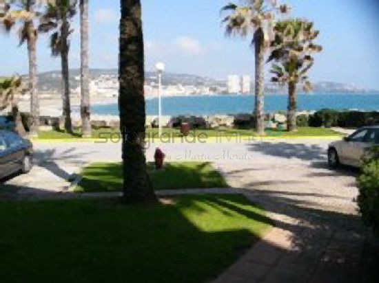 Vista exterior de Apartament en venda en Sotogrande amb Aire condicionat, Calefacció i Moblat