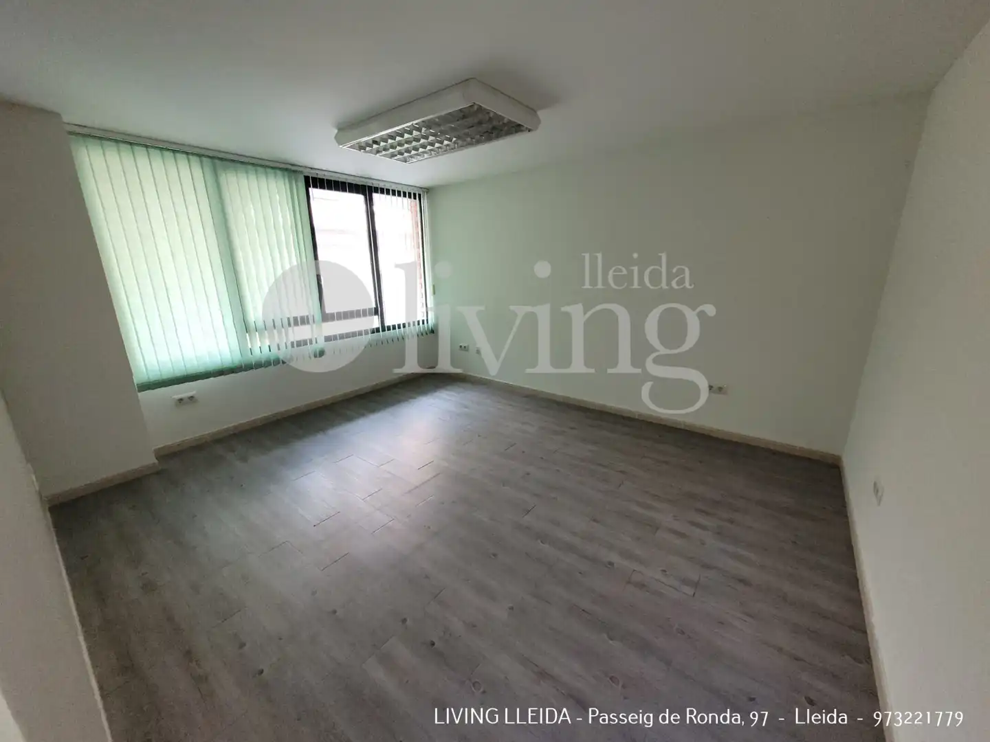 Office space for sale in Carrer dels Comtes d'Urgell, imagen 4