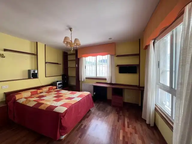 Habitación de Piso en venta en A Coruña Capital  con Calefacción, Parquet y Trastero