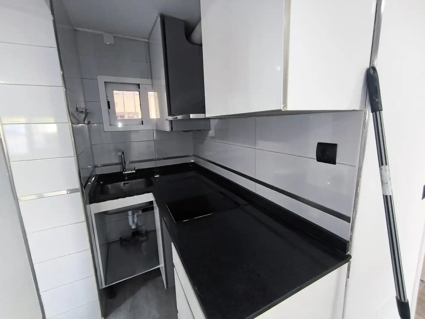 Kitchen of Flat for rent in Getafe  with Air Conditioner, Heating and Washing machine
