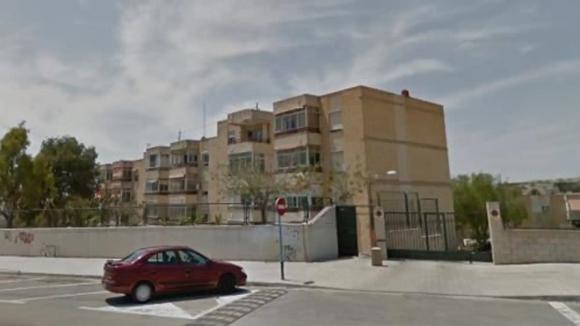 Vista exterior de Pis en venda en Alicante / Alacant amb Balcó