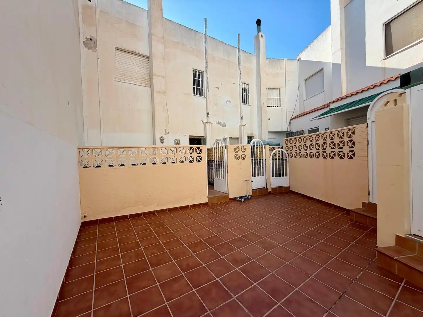 Terraza de Casa adosada en venta en Almería con Jardín privado, Terraza y Amueblado