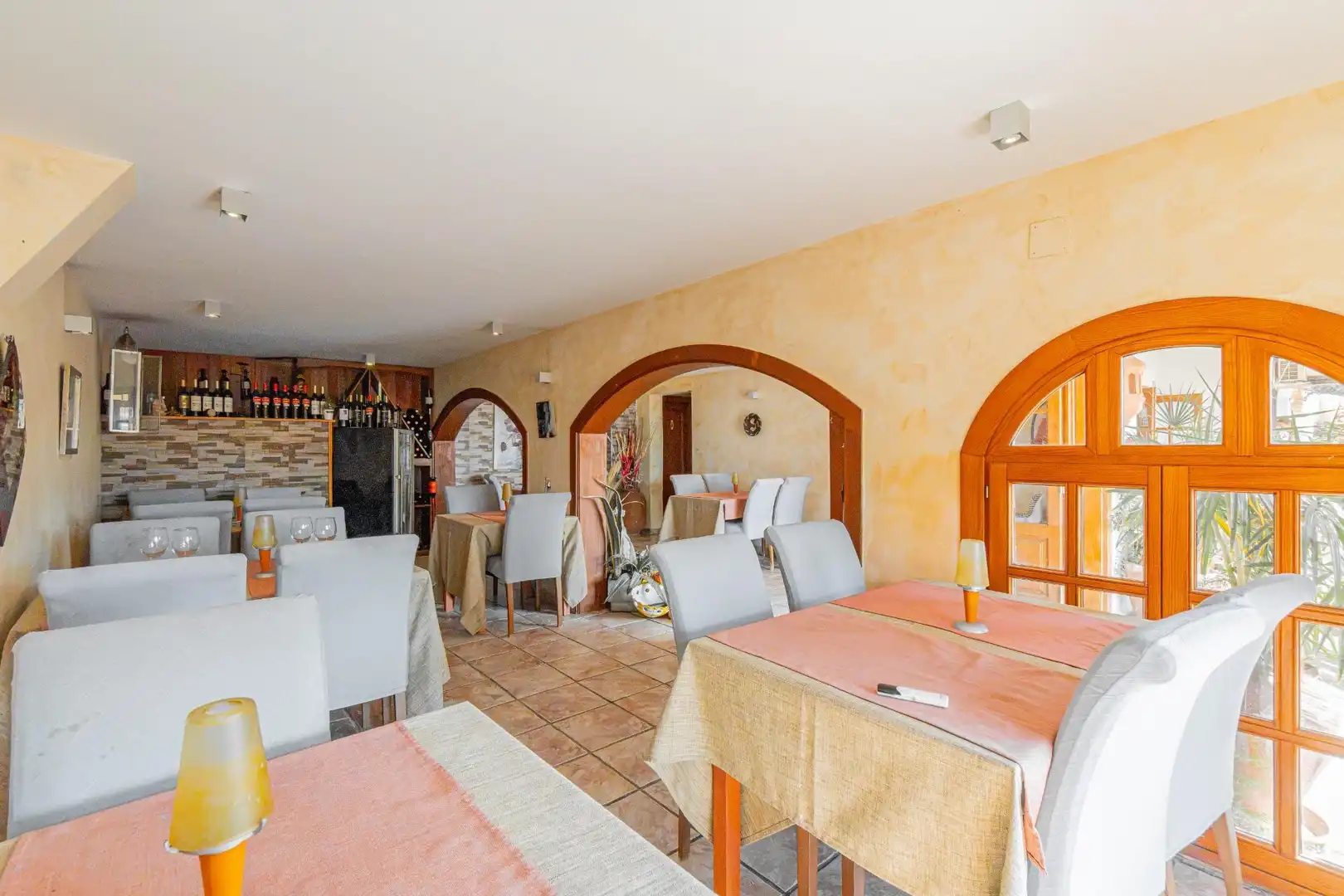 Geschaftsraum zum Verkauf in Calvià mit Klimaanlage, Terrasse und Möbliert