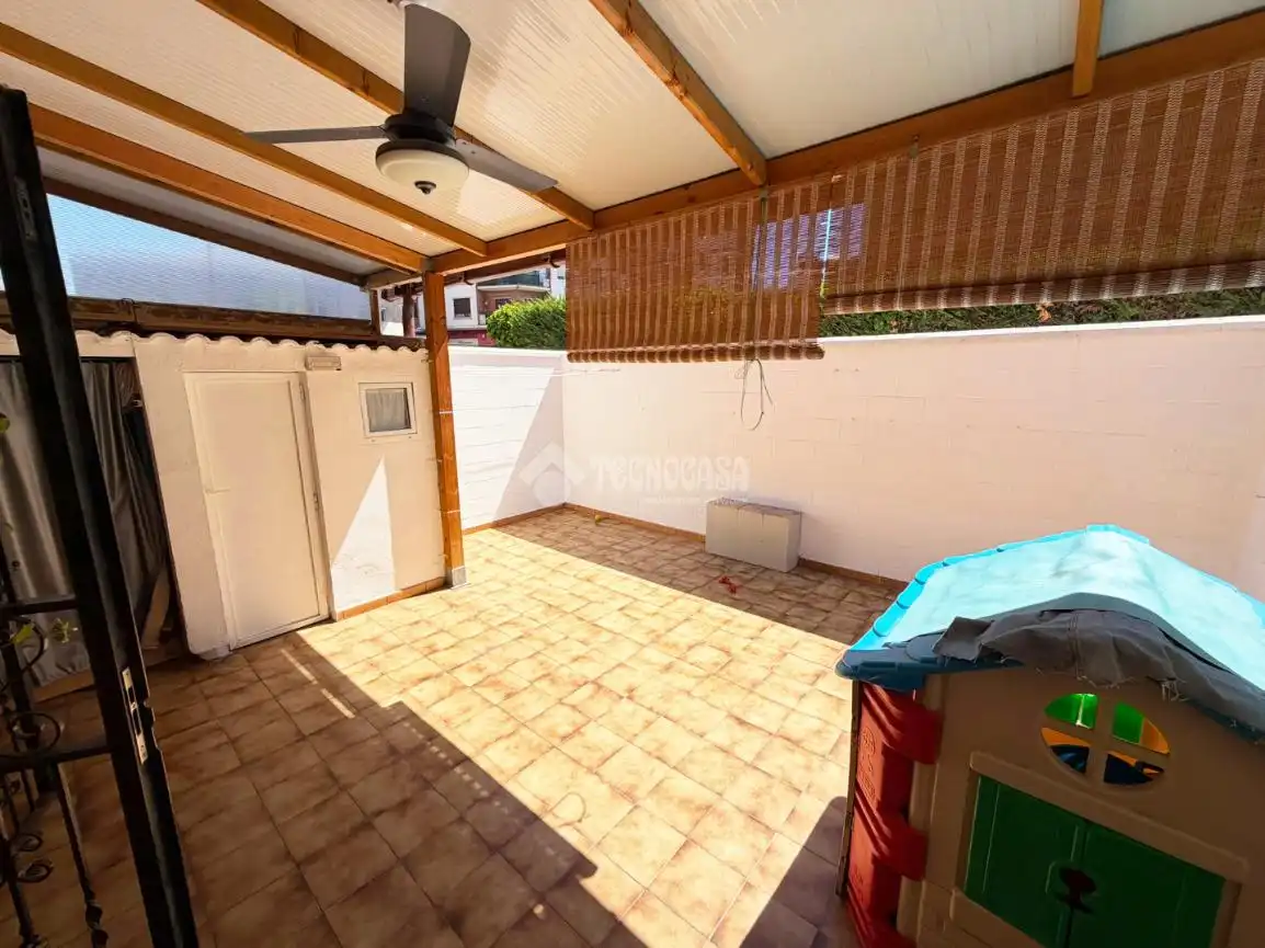 Terrace of Detached homes for sale in Zaragoza  with Heating and Community pool