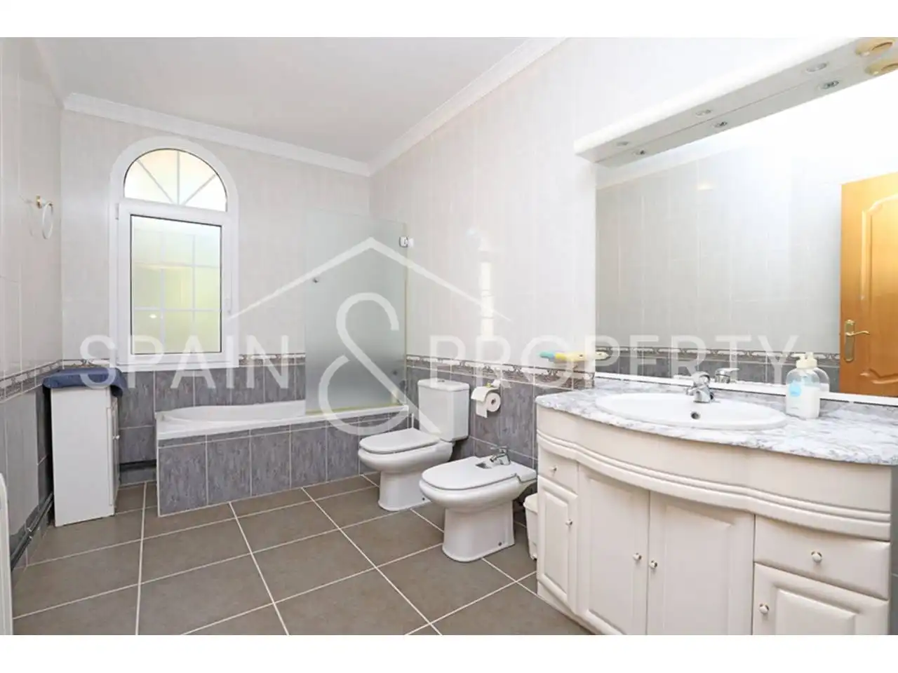 Baño de Casa o chalet en venta en Turís con Aire acondicionado, Calefacción y Jardín privado