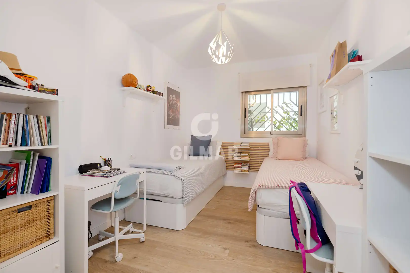 Habitación de Piso en venta en Torremolinos con Calefacción, Jardín privado y Trastero