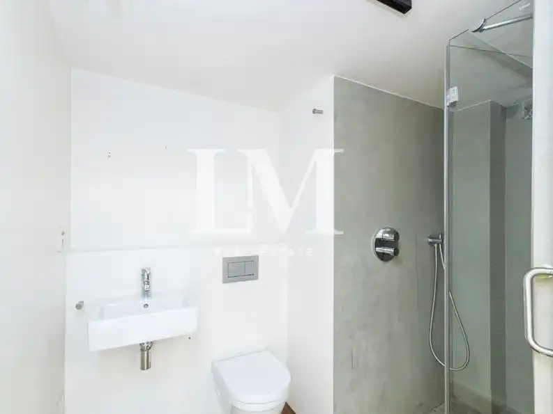 Badezimmer von Maisonette zur Miete in Barcelona mit Klimaanlage und Heizung